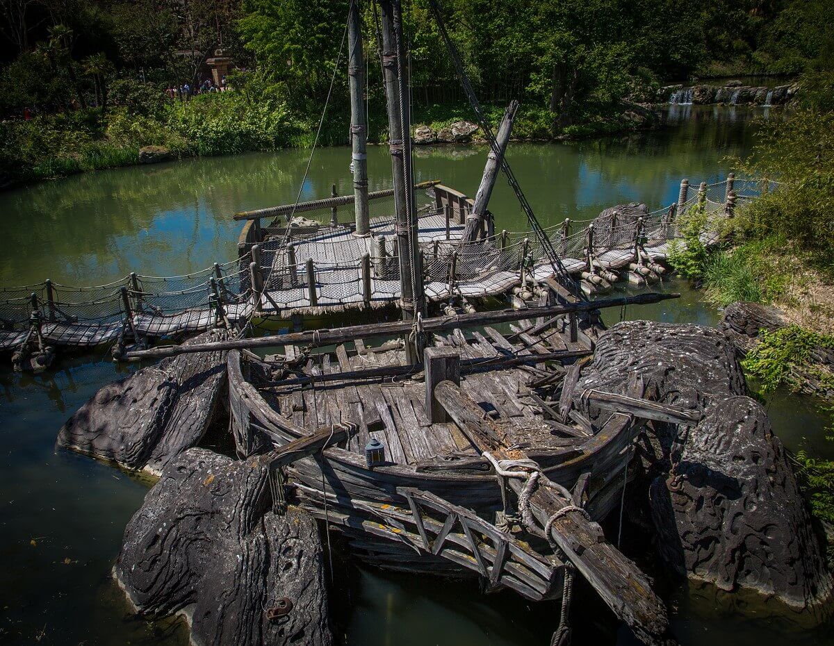 Closer look at the remains of the Robinson family ship Front view of the shipwreck in Adventure Isle