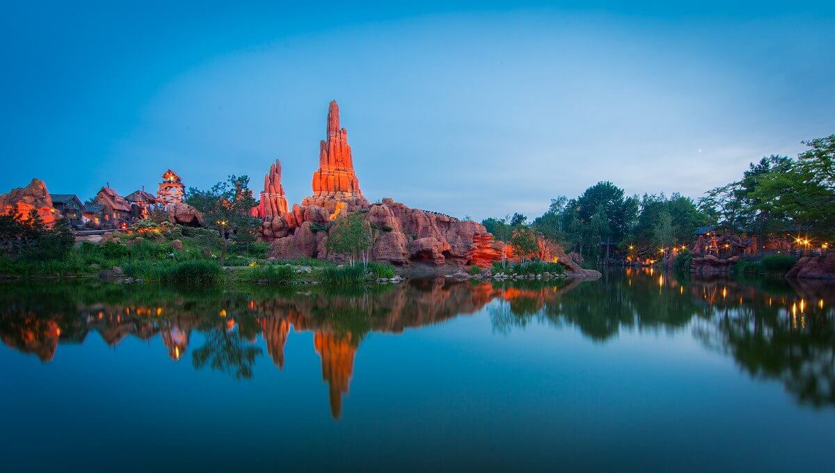 Panorama of the Rivers of the Far East Panoramic view of the Rivers of the Far East with Big Thunder Mountain in the background