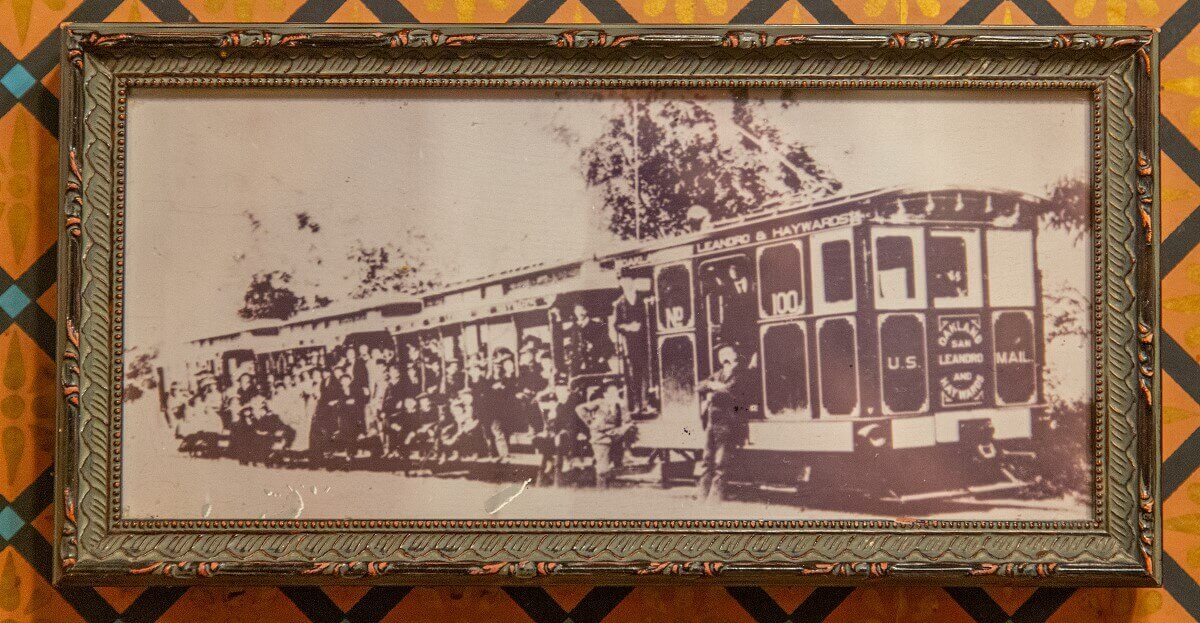 Historical photograph of a cable car Historical photograph of a cable car