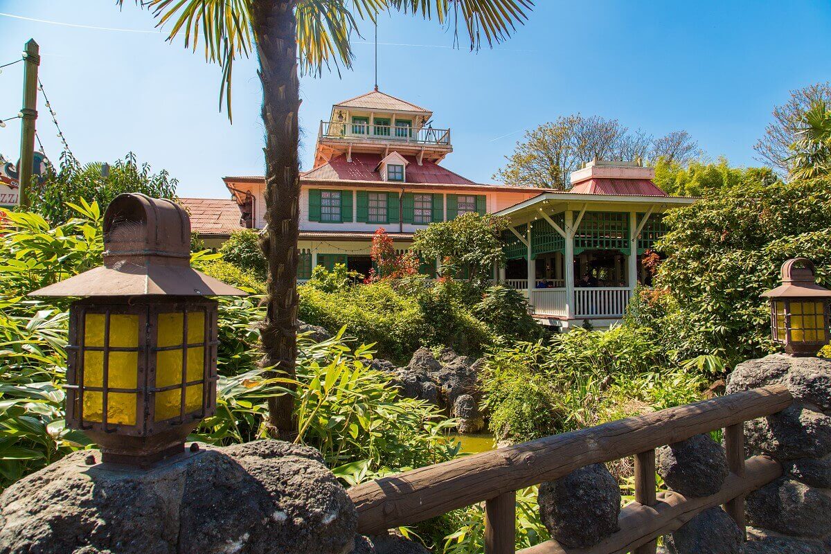 View of the Colonel Hathis View from an adjacent path to the Pizza Outpost building