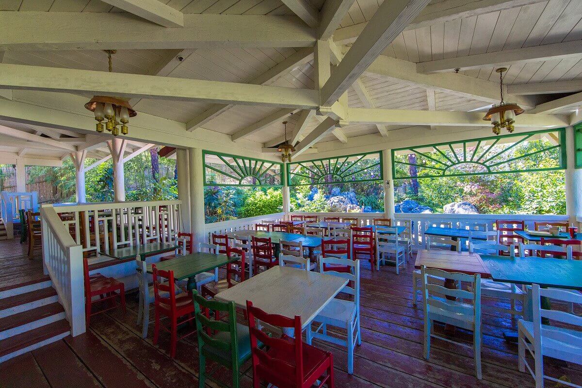 Terrace A roofed terrace for real jungle feeling in Adventureland