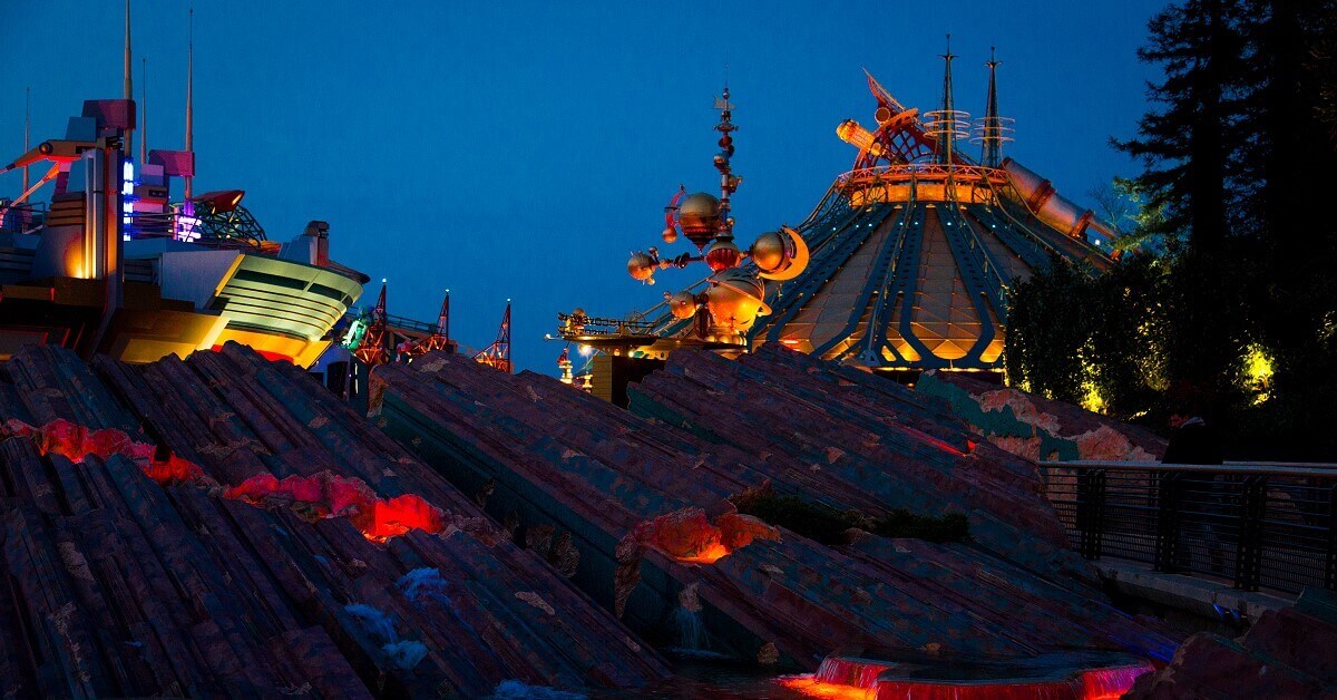 Discoveryland Night view across Discoveryland Crater Pools to Space Mountain, Orbitron & Cafe Hyperion