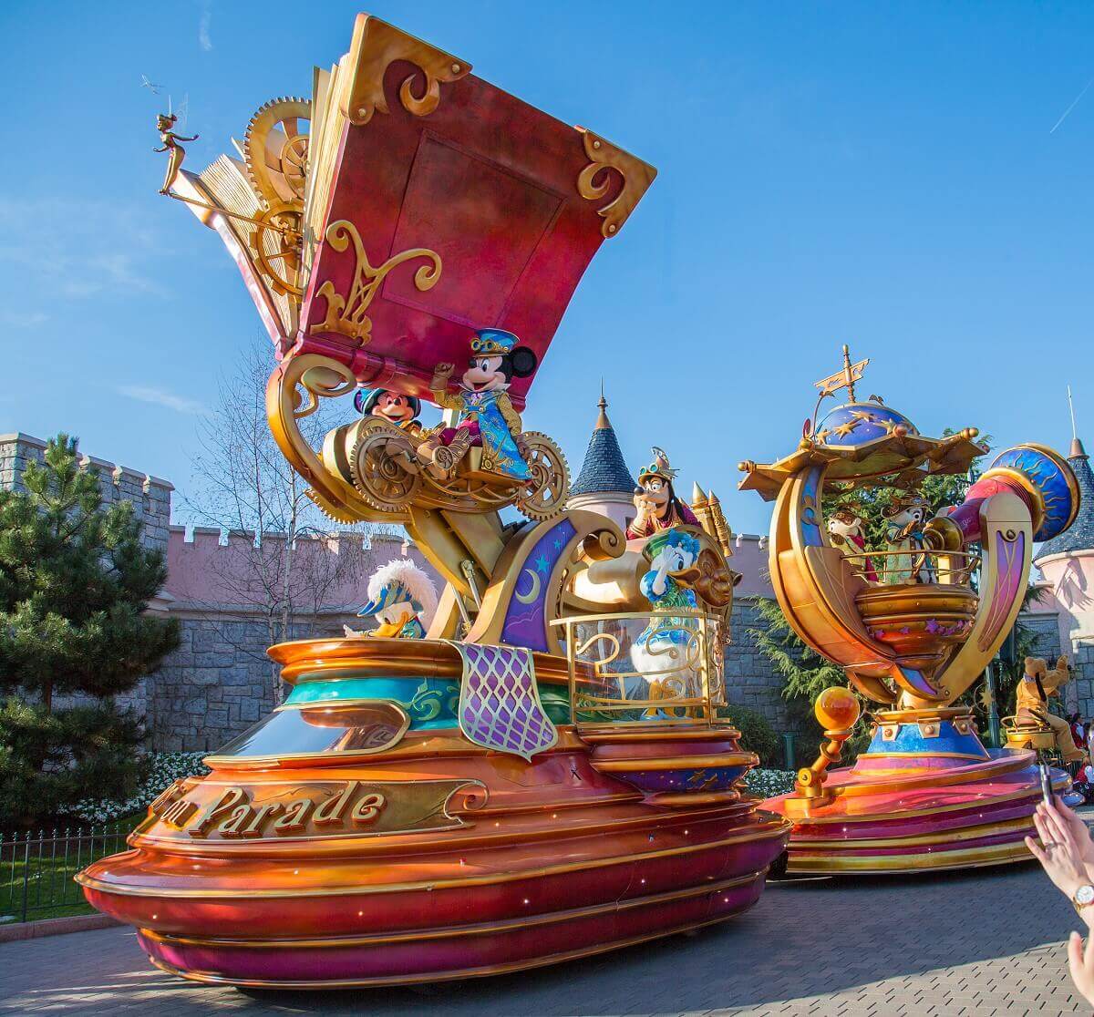 Parade float in seampunklook Parade floats at Disney Stars on Parade with Mickey, Minnie, Donald, Daisy, Goofy, Chip and Dale, and Pluto.