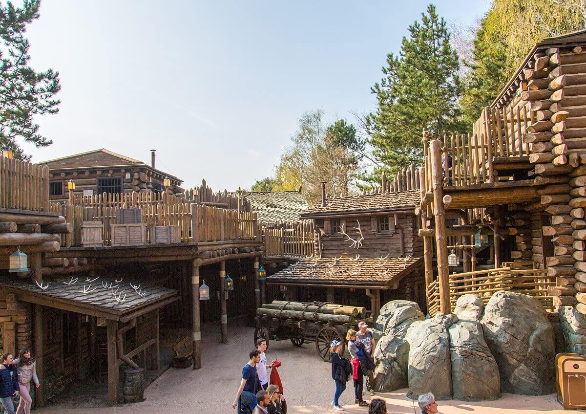 Fort Comstock courtyard A view into the inner courtyard of the fort