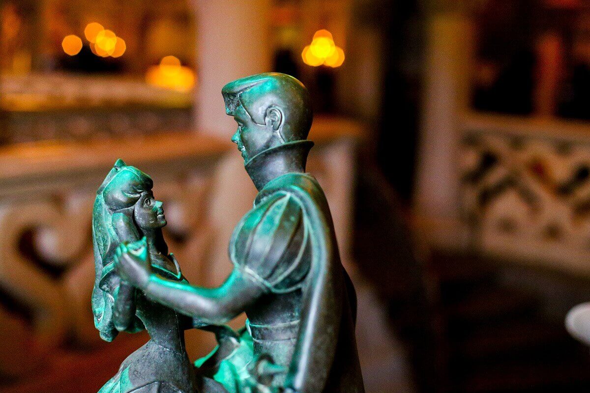 Sleeping beauty with prince figure A figure representing Sleeping Beauty dancing with her prince