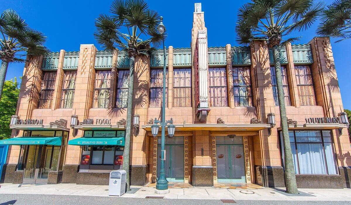 Art Nouveau building Art Nouveau building on Hollywood Boulevard with Speciality Ice Cream sales window