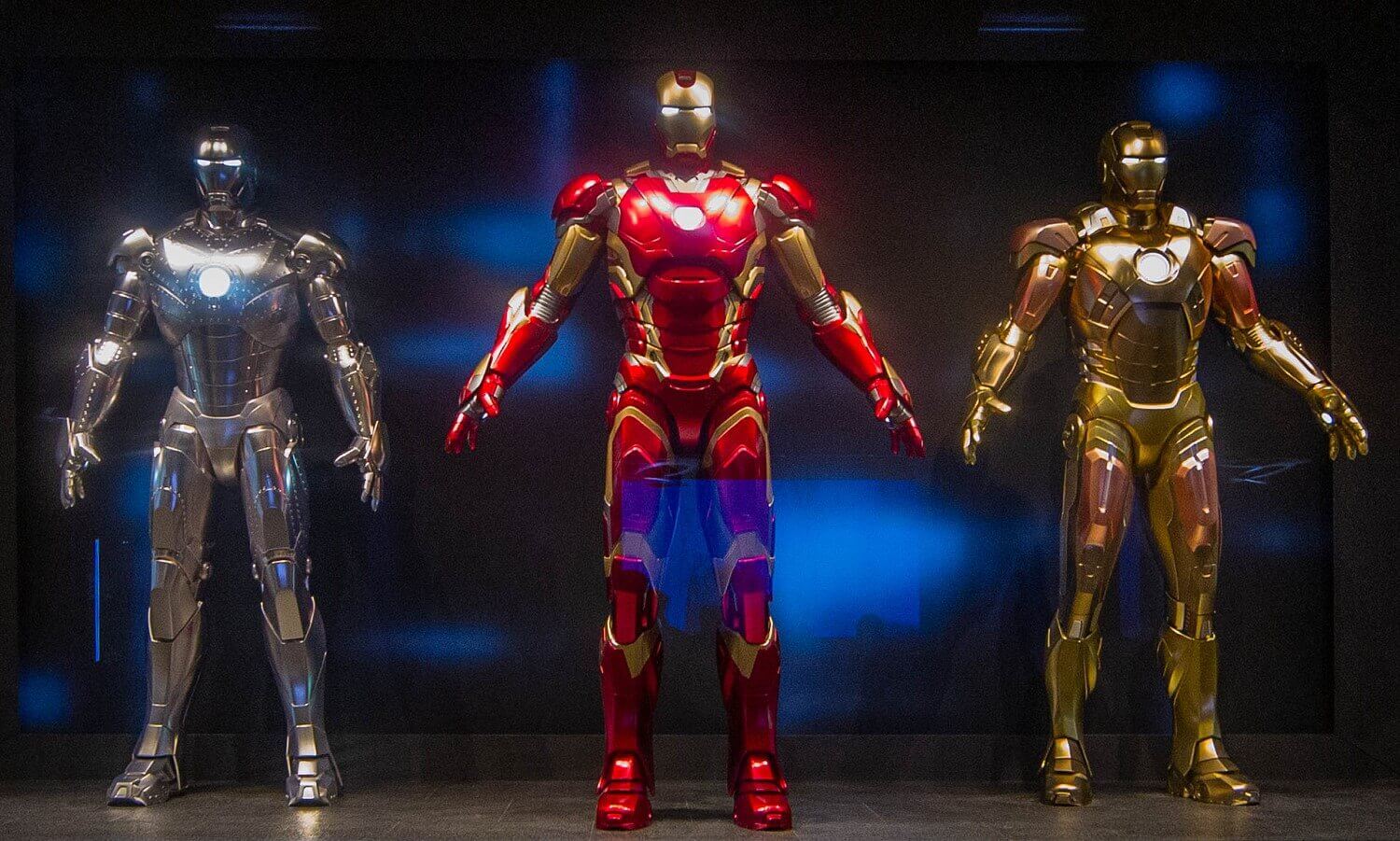 Ironman suits A large showcase in the lobby with three life-size Ironman suits.