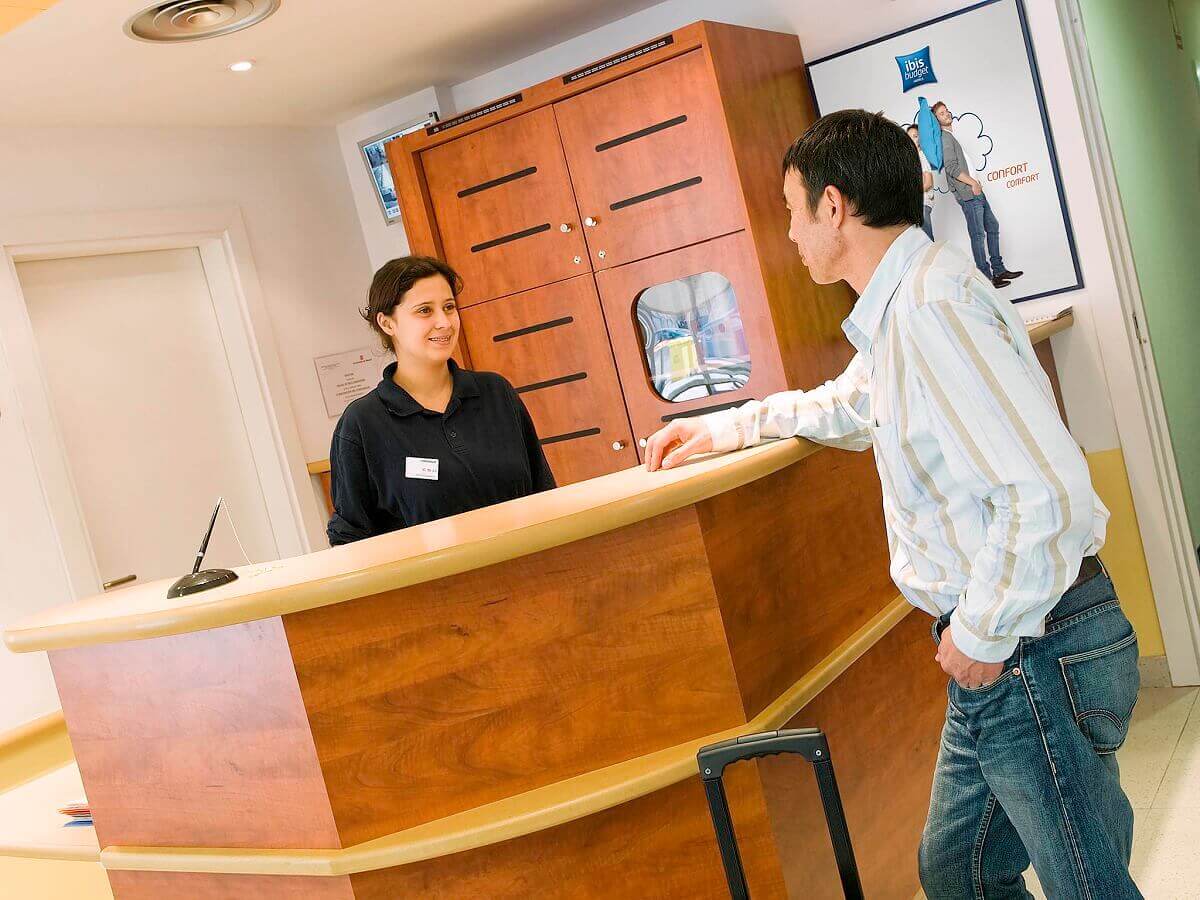 Hotel reception Reception at the Ibis Budget Hotel in Val d'Europe