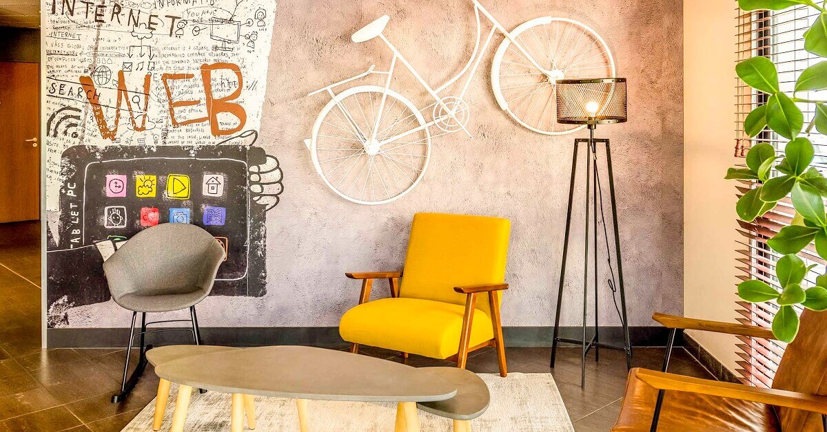 Ibis Val d'Europe Stylish lobby in the Ibis Val d'Europe