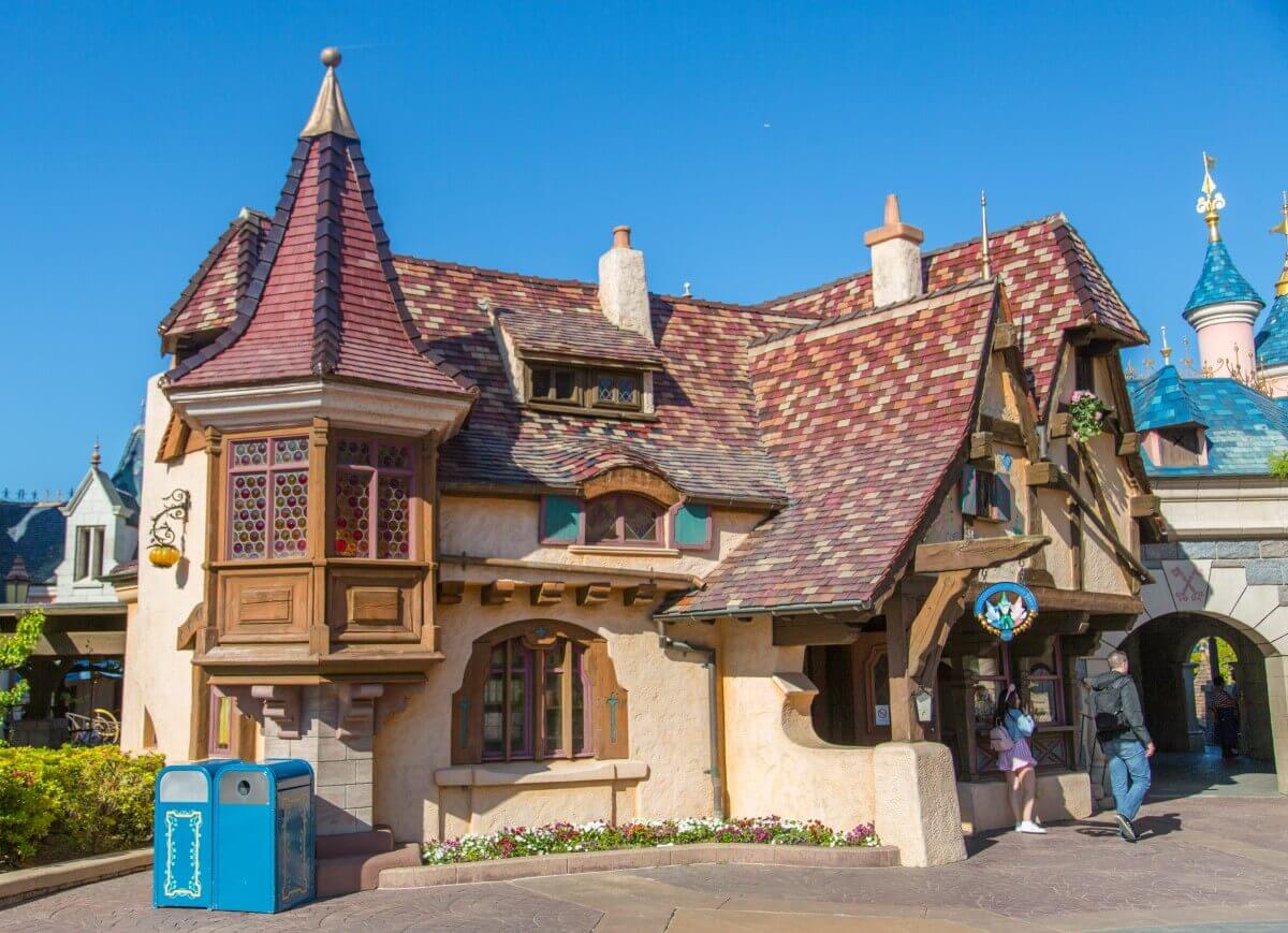 The Confiserie des Trois Fees Exterior view of the Confiserie des Trois Fees in Fantasyland