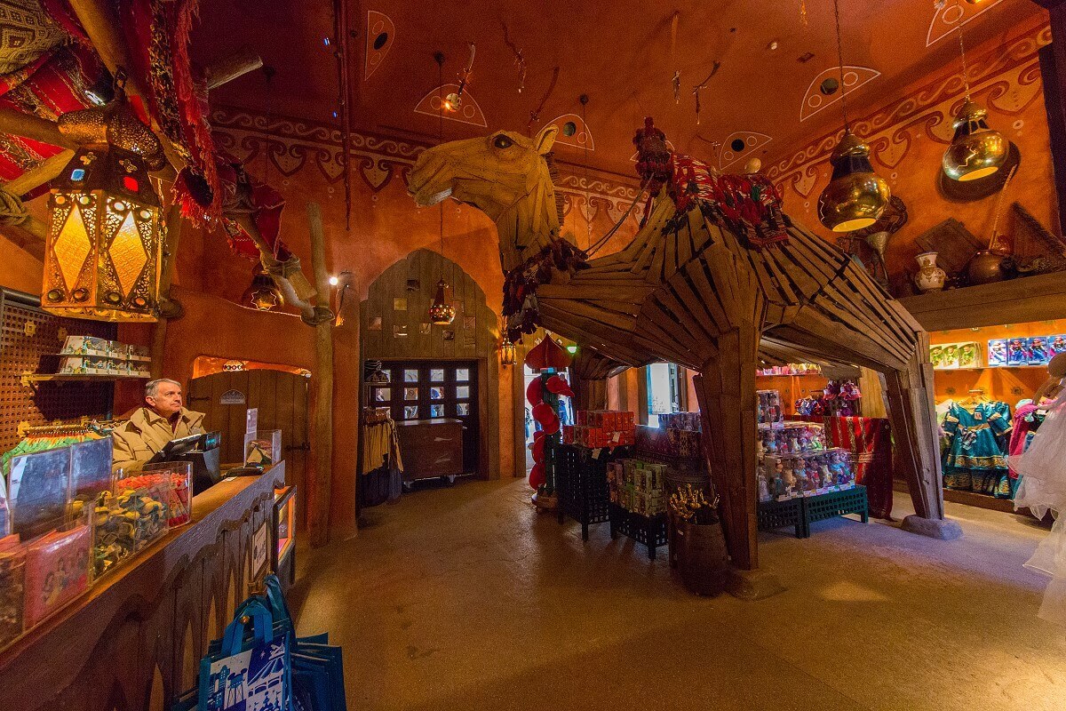 Interior view of the Tresors de Sheherazade View of the interior with oriental design and a large camel figure