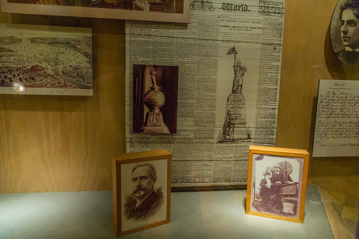 Facsimile of newspapers and letters Facsimile of newspapers and letters reporting on the construction, also historical postcards and photographs