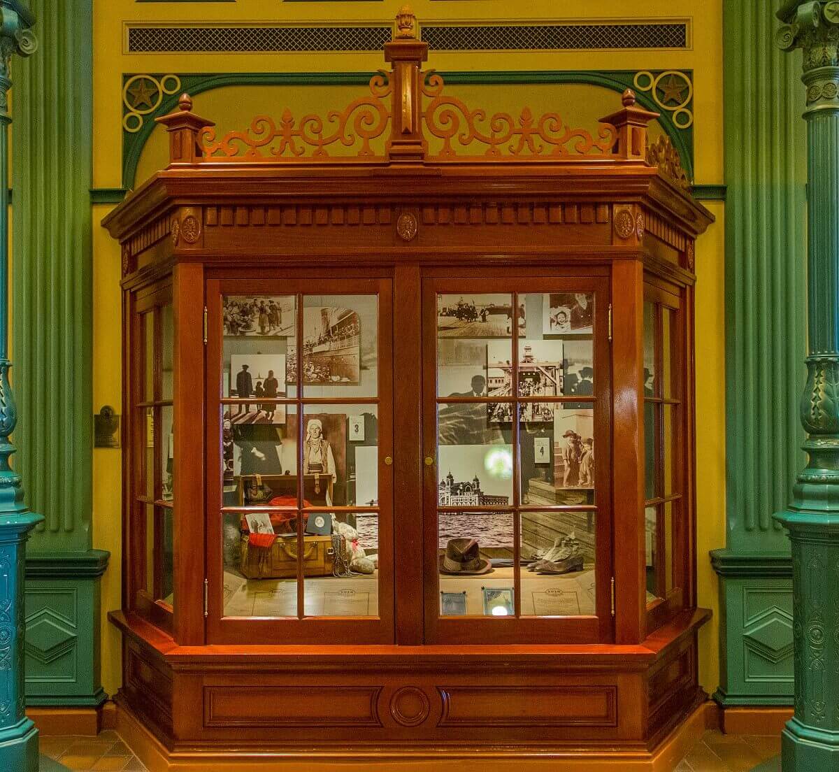 Historical photos and objects Historic photos and items that tell the story of immigration to the U.S.