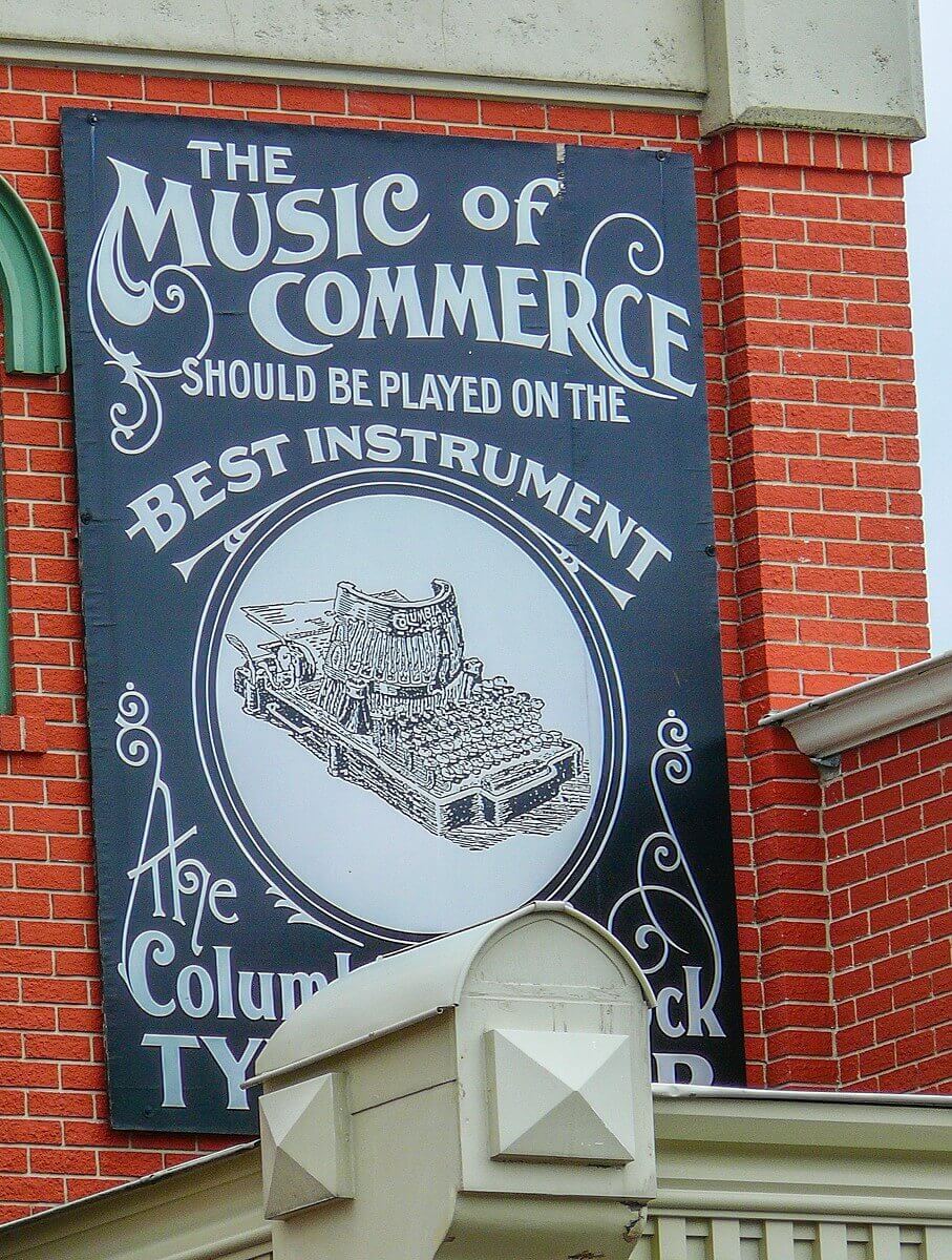 Advertising for commercial typewriters Advertising for commercial typewriters: The Music of Commerce should be played on the best instrument