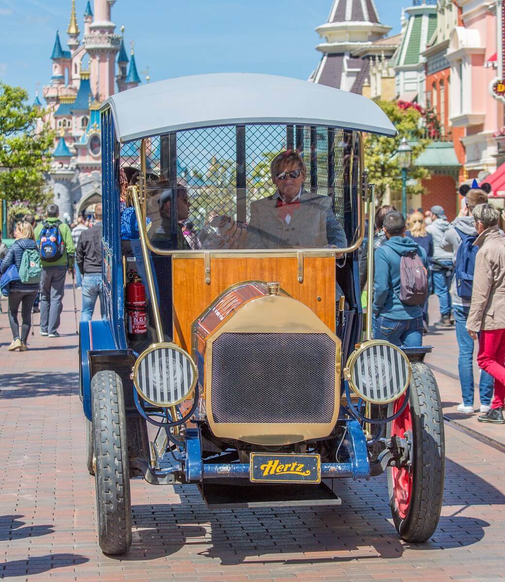 Paddy Wagon Front The Paddy Wagon coming from the direction of the castle from the front