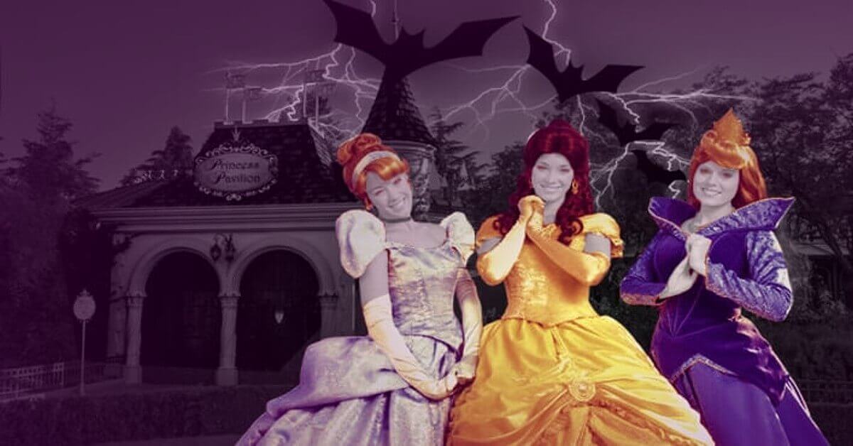 The princesses in front of the pavilion in Halloween look The princesses in front of the pavilion in Halloween look