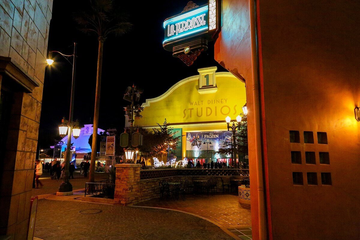 La Terrasse & Studio 1 View from La Terrasse to Studio 1 at night