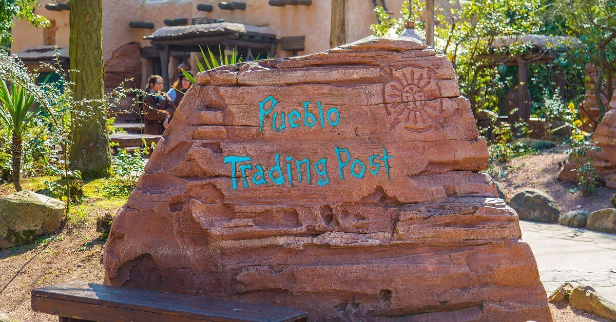 Pueblo Trading Post Entrance sign of the collector and pin trading shop Pueblo Trading Post