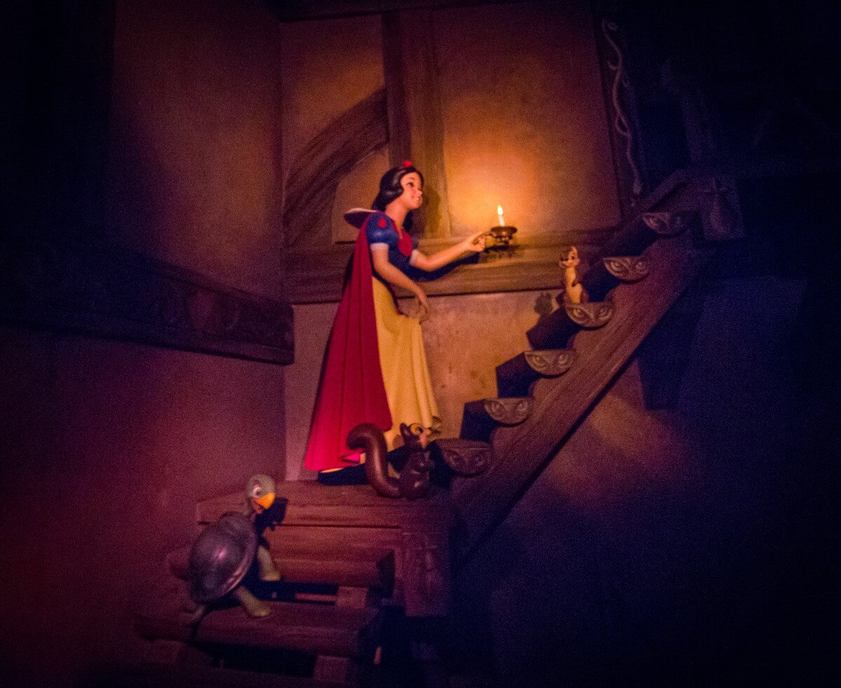 Snow White in the House of the Seven Dwarfs A Snow White figure can be seen on the stairs in the House of the Seven Dwarfs