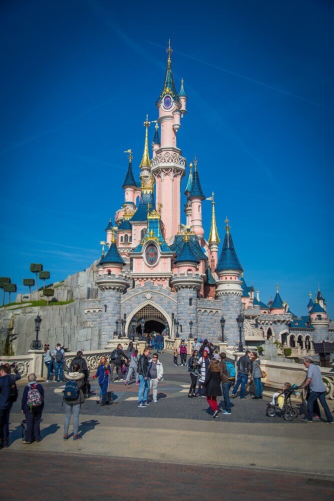 Way to the castle from the Central Plaza a path leads to the big gate at the front of the castle