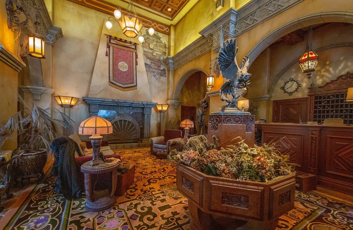 A view into the lounge of the Tower of Terror A view into the lounge of the Tower of Terror, over everything lies the dust of many years